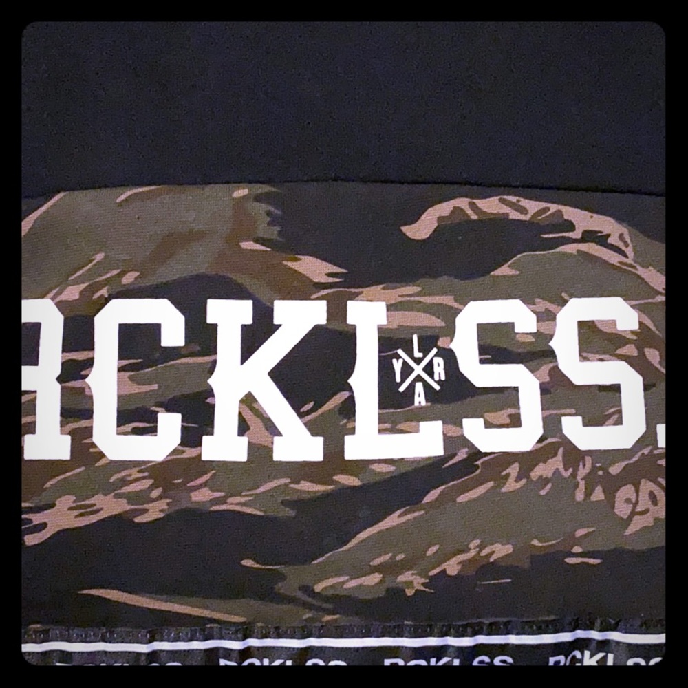 Y&R XL HOODIE